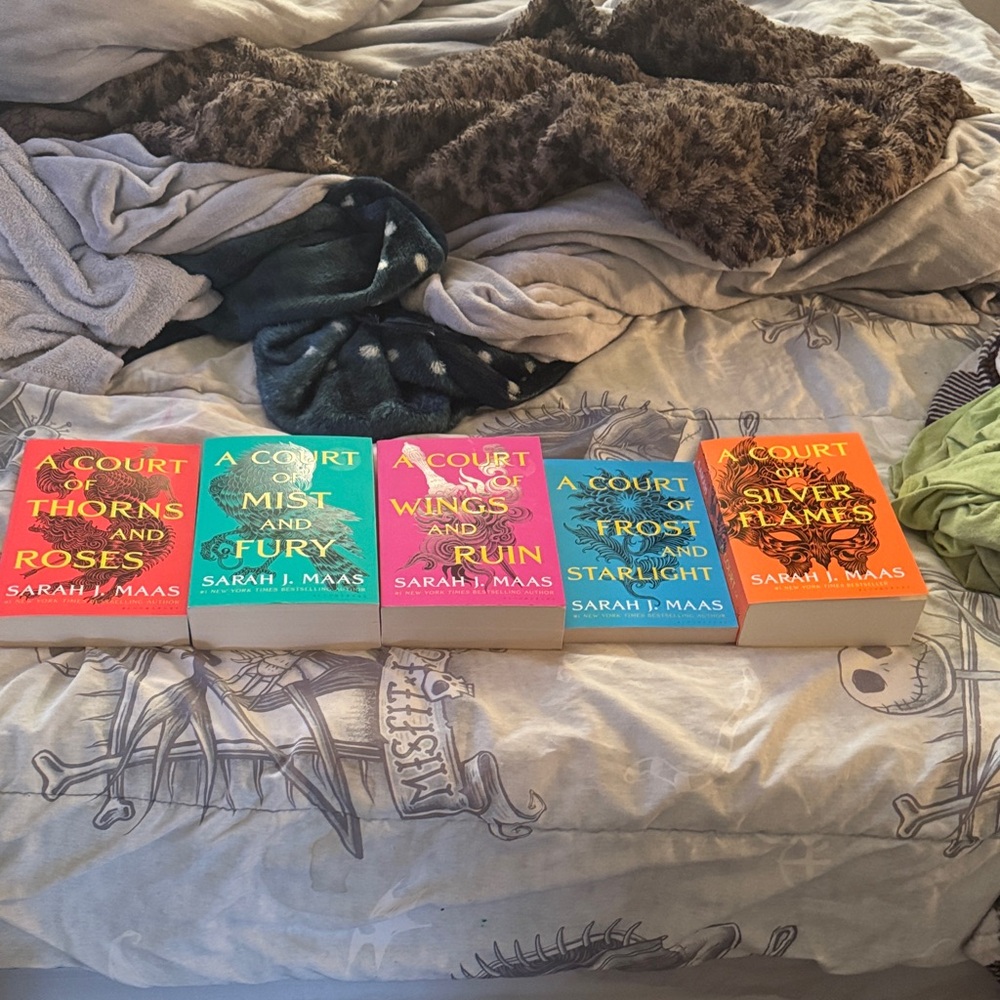 Sarah J. Maas Book Set